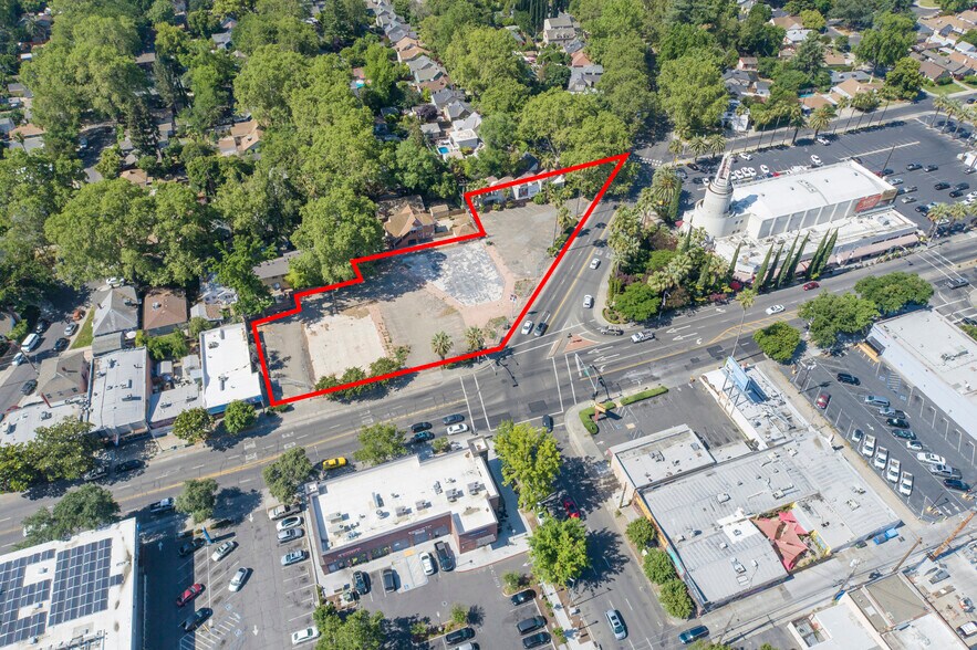 More Photos Of 1600 Broadway, Sacramento Apartments For Lease