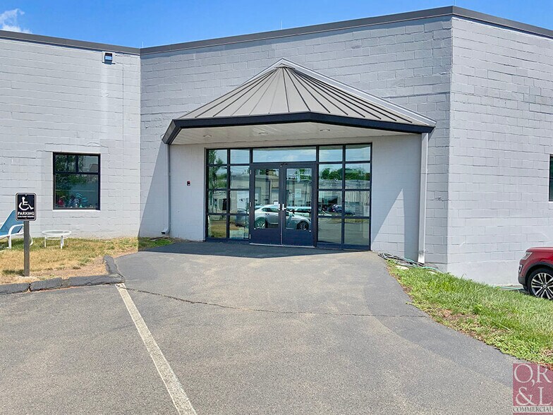 More Photos Of 45 Ne Industrial Rd, Branford Manufacturing For Lease