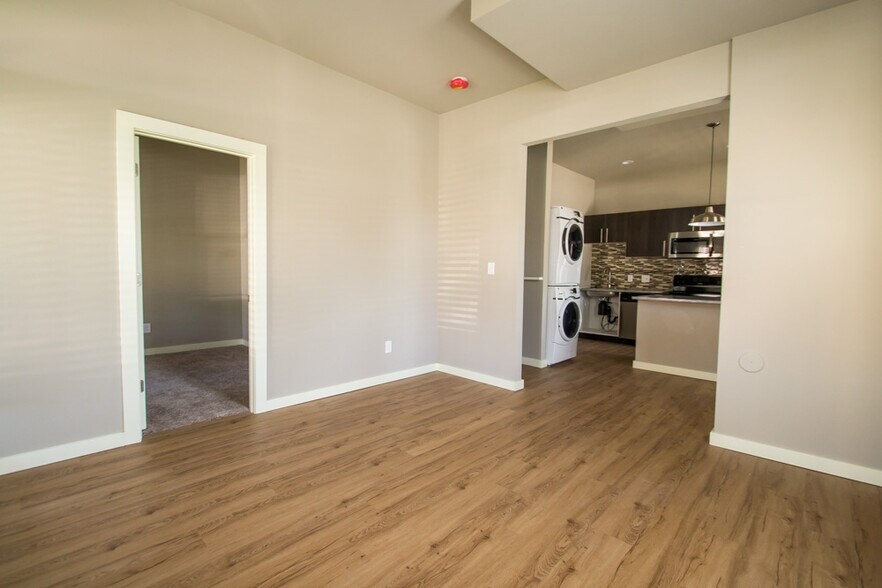 More Photos Of 1806 17th St, Boulder Apartments For Sale