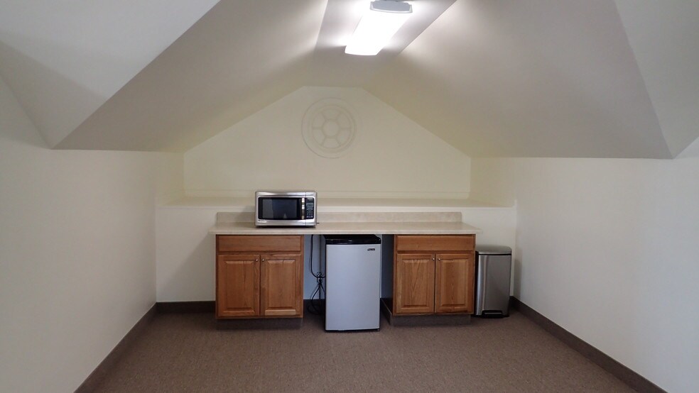 More Photos Of 1733 Washington Blvd, Easton Office For Sale