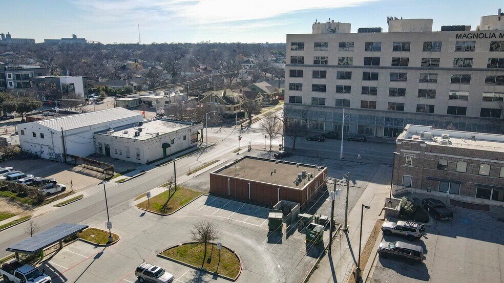 More Photos Of 1550 W Magnolia Ave, Fort Worth Medical For Sale