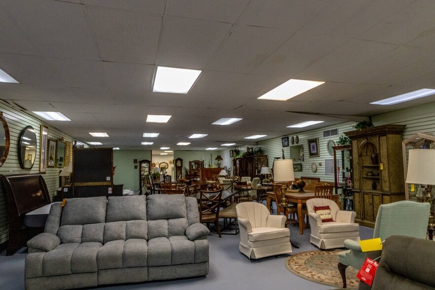 More Photos Of 1300 Ponce De Leon Blvd, Brooksville Warehouse For Sale