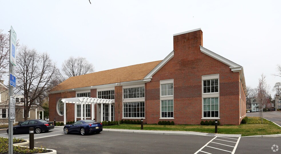 More Photos Of 123 Chester Ave, Moorestown Office For Sale