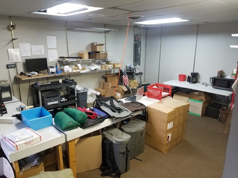 More Photos Of 145 E Chapman St, Ely General Retail For Sale