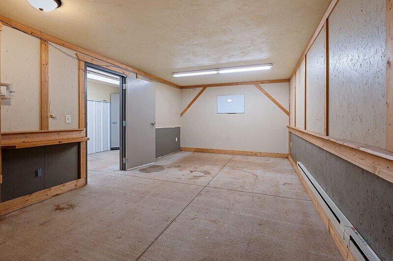 More Photos Of N5367 Mayflower Rd, Shiocton Office For Sale