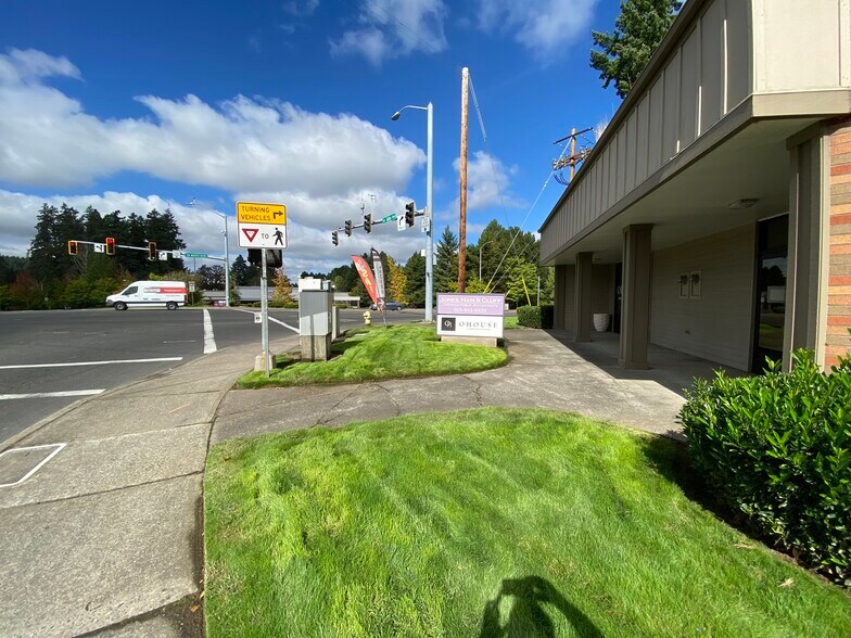 More Photos Of 14475 SW Allen Blvd, Beaverton Office For Lease
