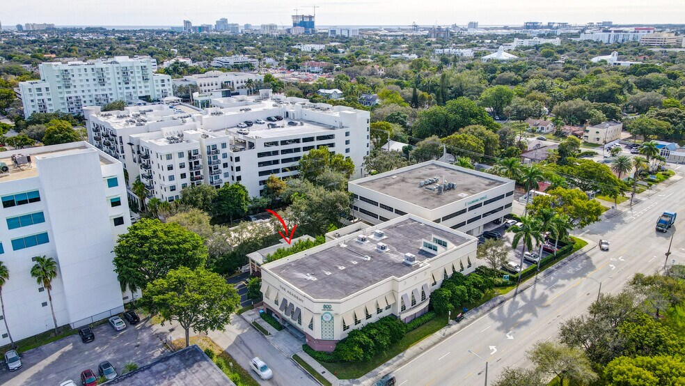 More Photos Of 8 SE 8th St, Fort Lauderdale Office For Lease