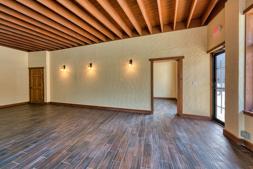 More Photos Of 600 Park Ave, Hot Springs National Park Freestanding For Lease
