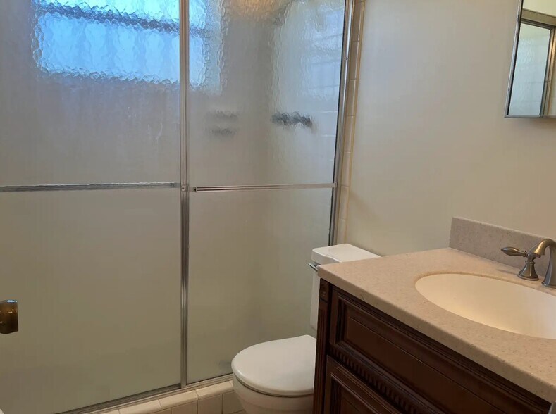 More Photos Of 6000 Georgia Ave, West Palm Beach Light Manufacturing For Lease