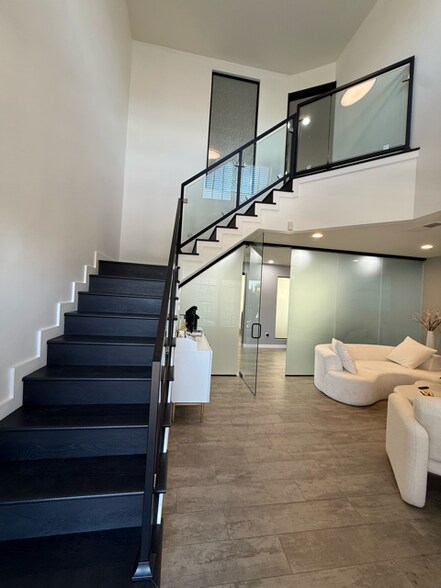 More Photos Of 207 W Alameda Ave, Burbank Office For Sale