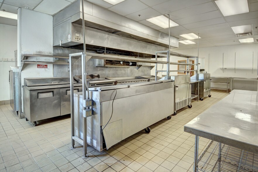 More Photos Of 2400-2616 Baseline Rd, Boulder Unknown For Lease