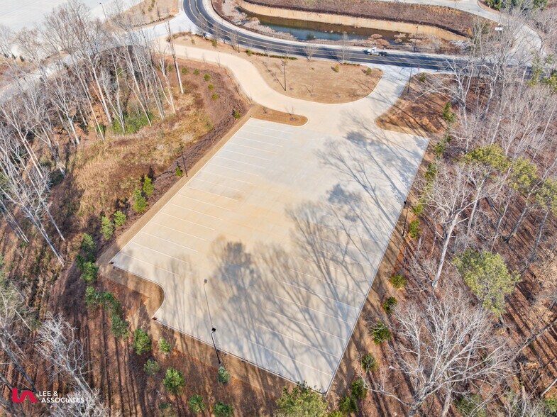 More Photos Of 5001 N Commerce Dr, Atlanta Land For Lease