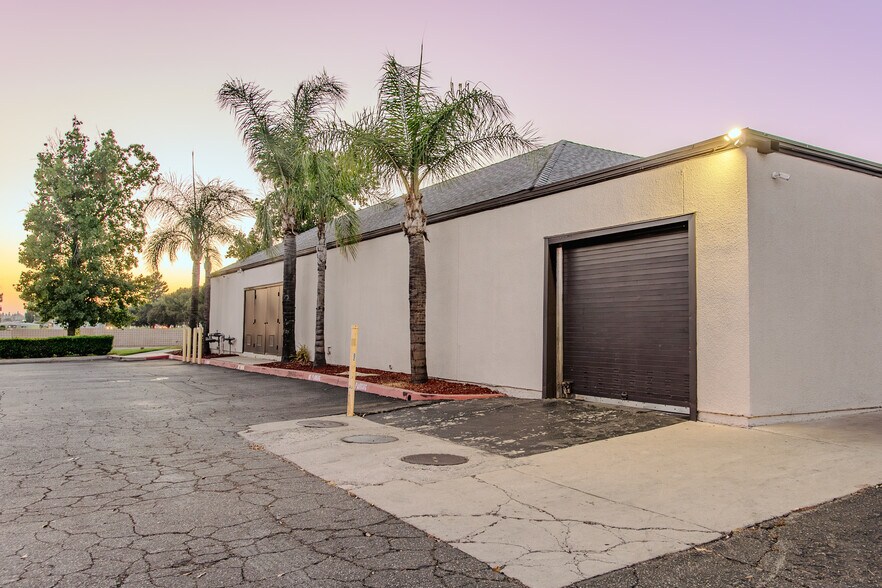 More Photos Of 10123 Foothill Blvd, Rancho Cucamonga Restaurant For Sale