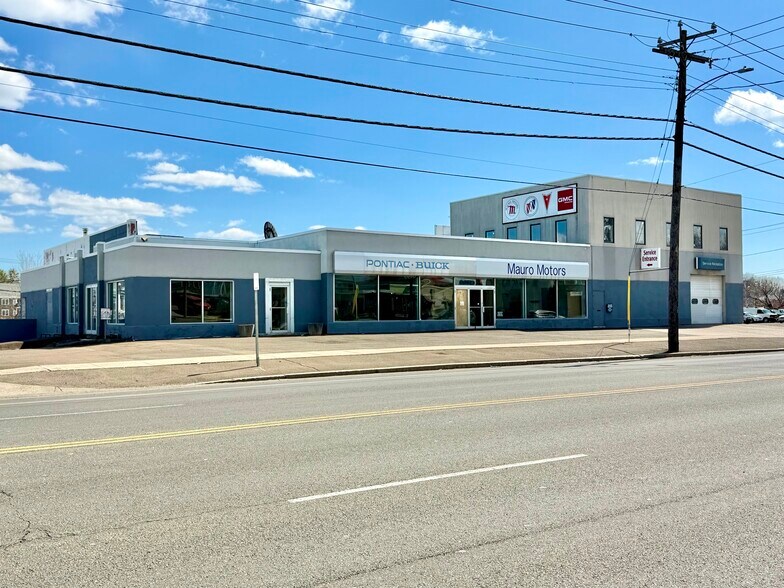 More Photos Of , Hamden General Retail For Sale