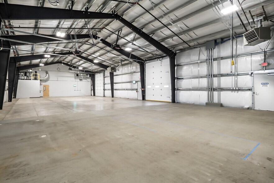 More Photos Of 275-295 W Lundgren Mill Dr, Sisters Food Processing For Lease