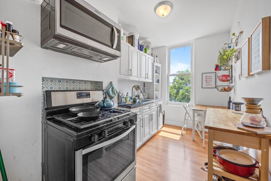 More Photos Of 166 Schaefer St, Brooklyn Apartments For Sale