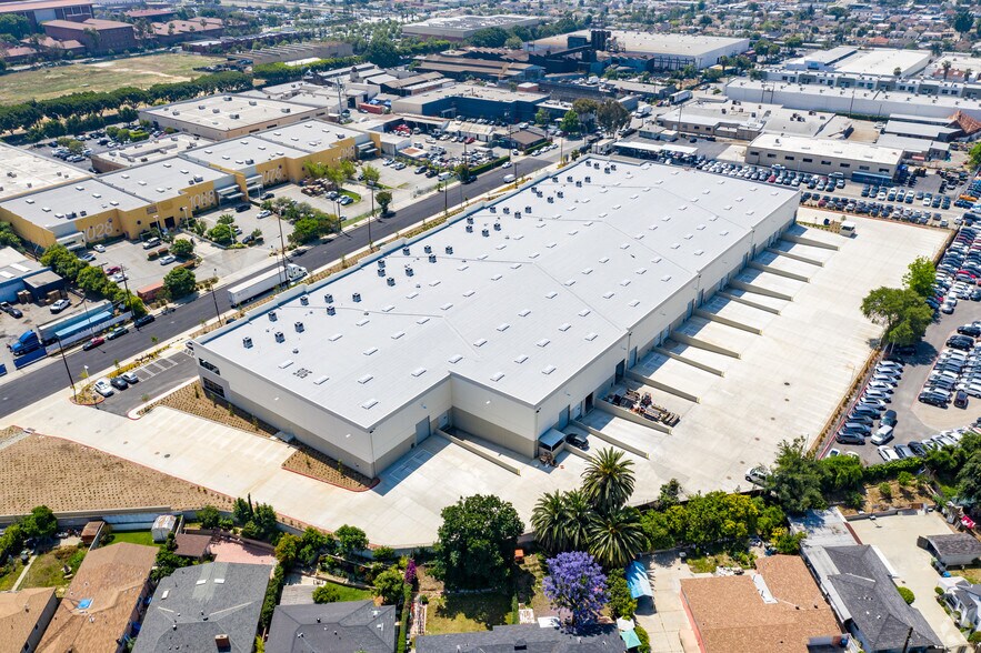 More Photos Of 905 Westminster Ave, Alhambra Warehouse For Lease