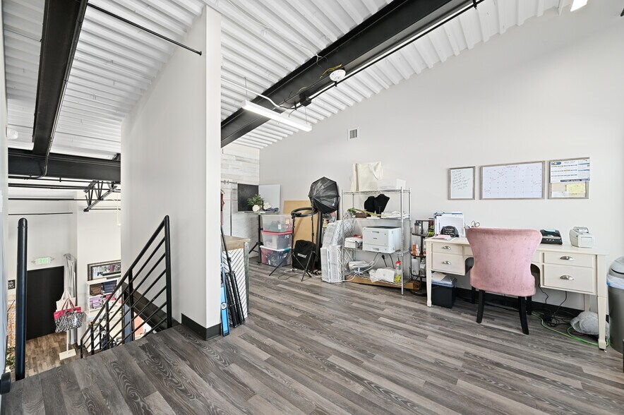 More Photos Of 901 N Vista Ridge Blvd, Cedar Park General Retail For Lease