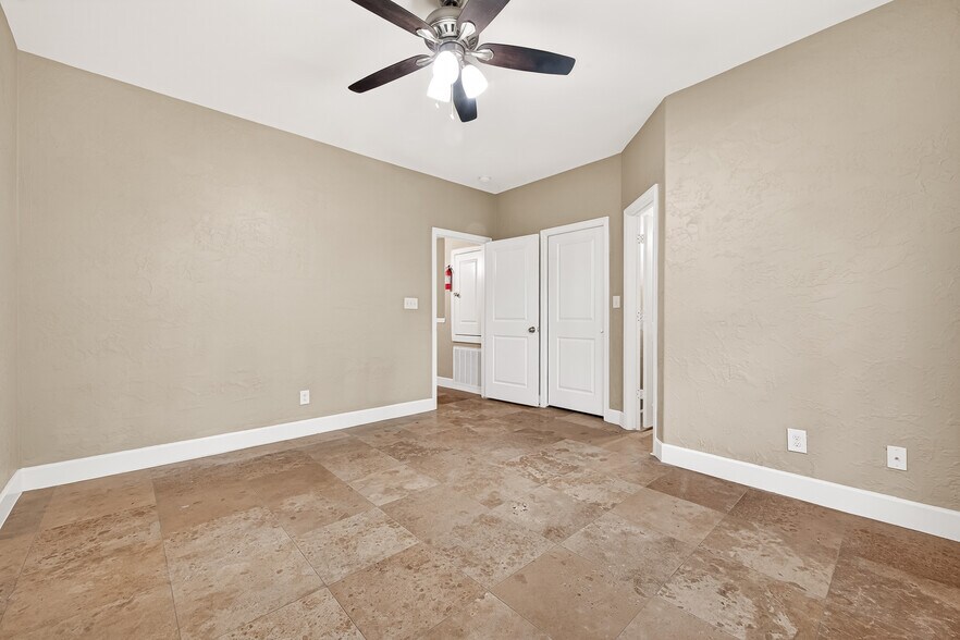 More Photos Of 14134 Packard St, Houston Specialty For Sale