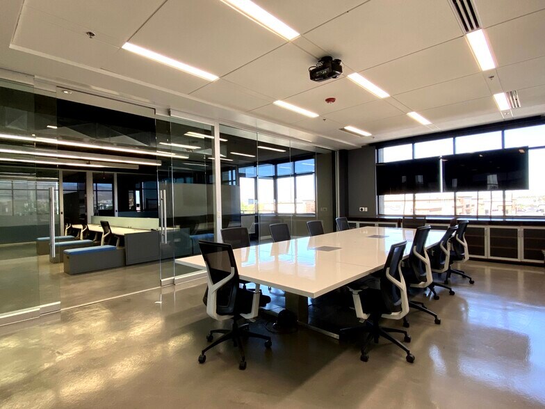 More Photos Of 6010 S Durango Dr, Las Vegas Loft Creative Space For Sale