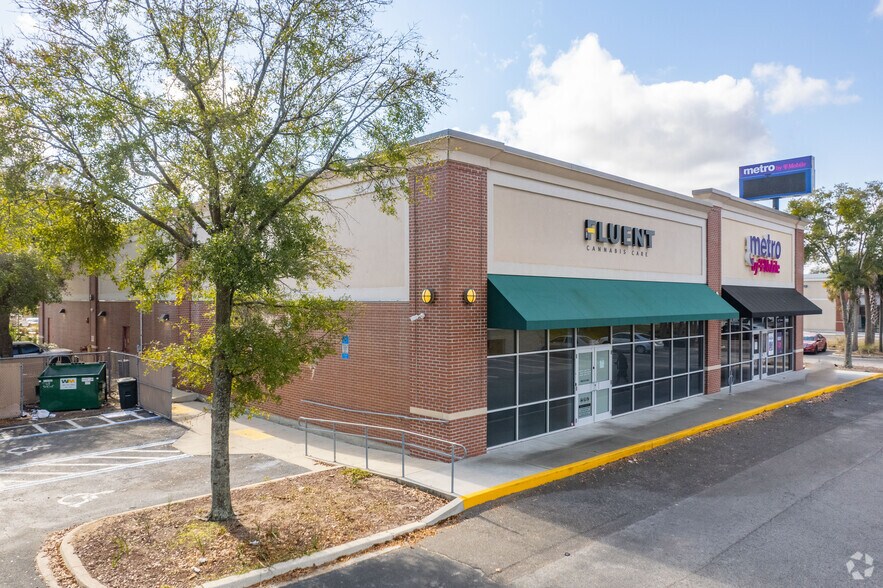 More Photos Of 9510 Atlantic Blvd, Jacksonville Storefront For Lease