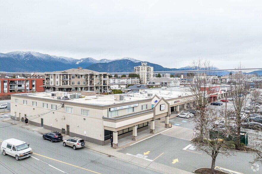 More Photos Of 45905 Yale Rd, Chilliwack Storefront For Lease