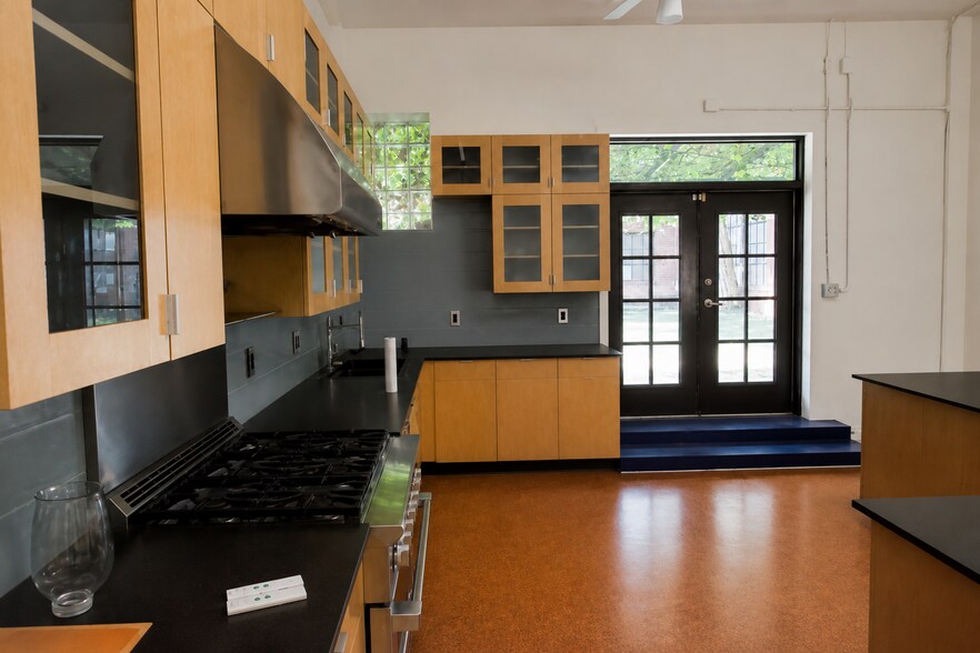 More Photos Of 2002 E 6th St, Tulsa Loft Creative Space For Sale