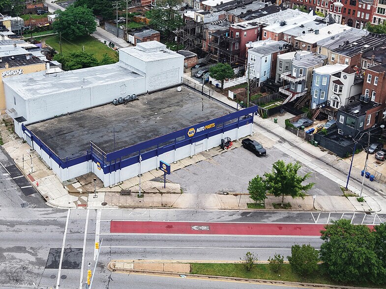 More Photos Of 1010 W North Ave, Baltimore Auto Repair For Sale