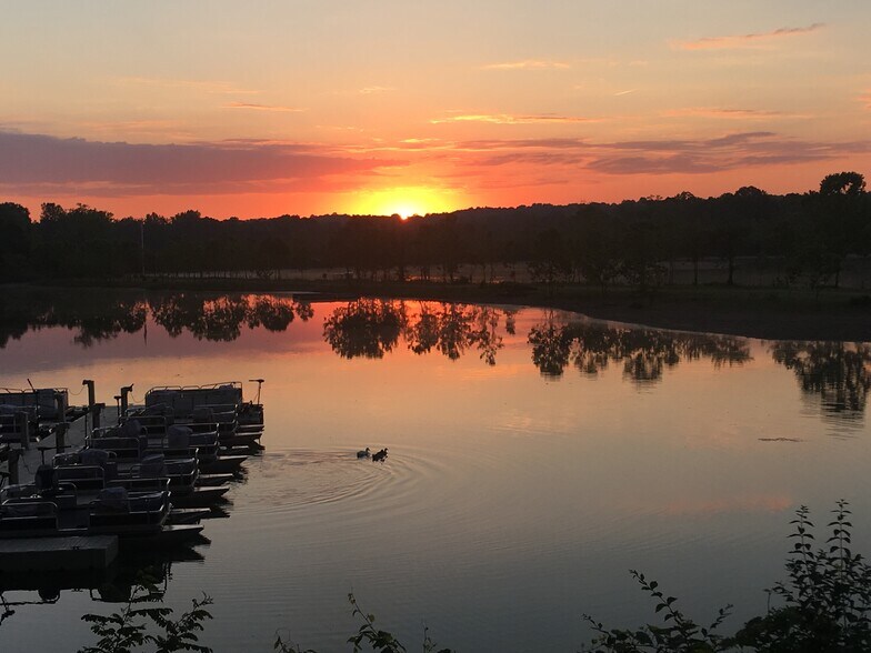 More Photos Of 340 Central Ave, Carlisle Marina For Sale