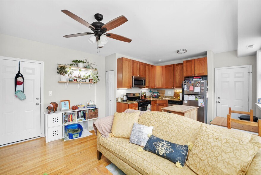 More Photos Of 4952-4956 N Ridgeway Ave, Chicago Apartments For Sale