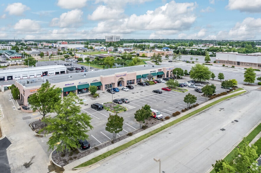 More Photos Of 7075 Malco Blvd, Southaven Storefront Retail Office For Lease