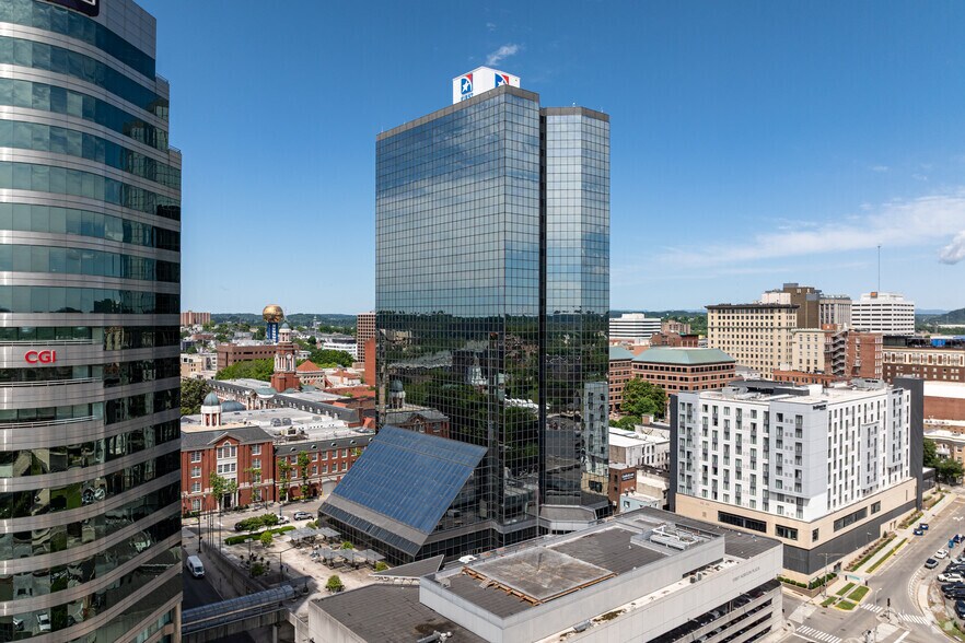More Photos Of 800 S Gay St, Knoxville Coworking Space