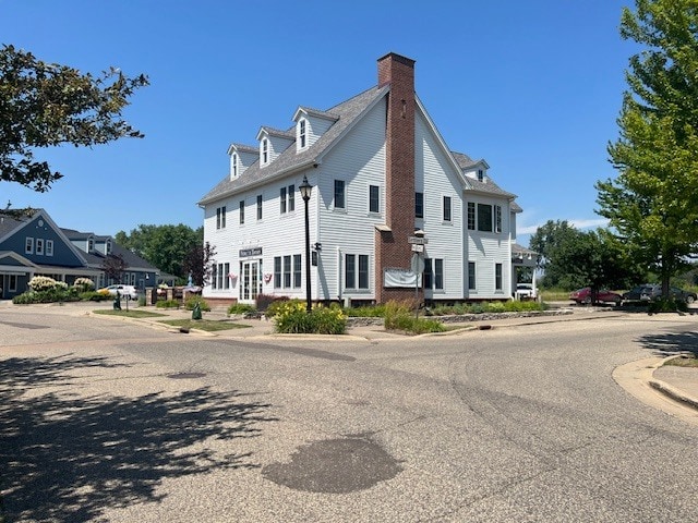 More Photos Of 145 New England Pl, Stillwater Storefront Retail Office For Sale