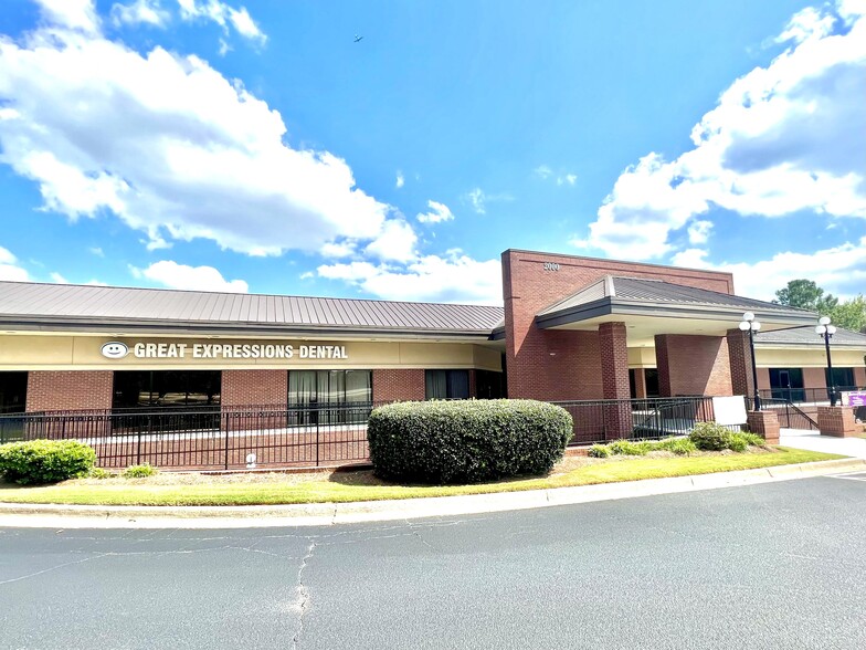 Primary Photo Of 2000 Riverside Pky, Lawrenceville Medical For Lease