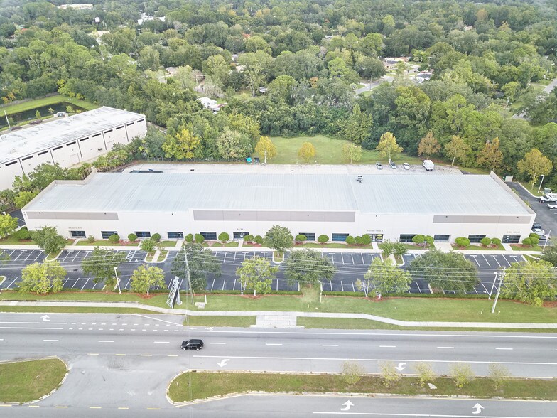 More Photos Of 4051 Philips Hwy, Jacksonville Light Distribution For Lease