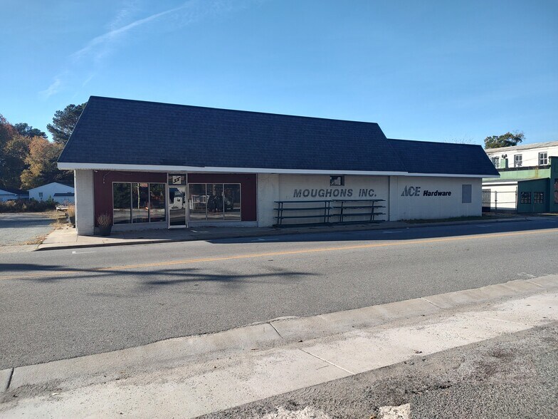 Primary Photo Of 40 Main Street, Mathews Storefront Retail Office For Sale