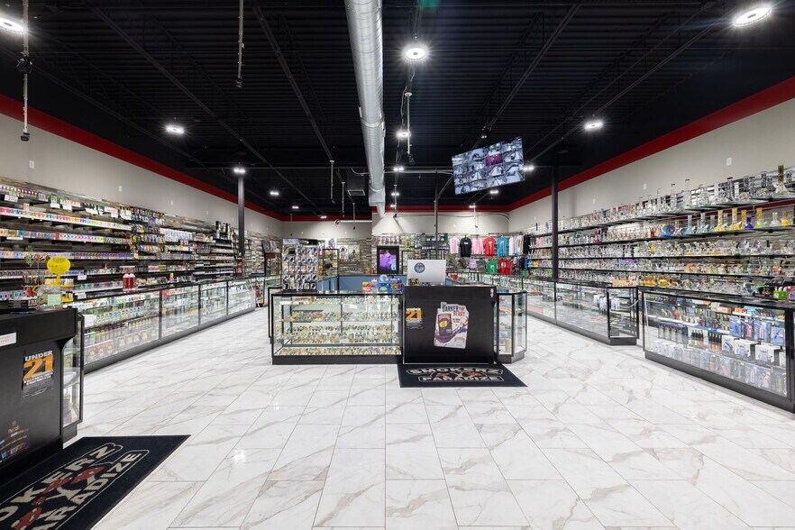 More Photos Of 8190-8214 FM 78, Converse Storefront For Sale