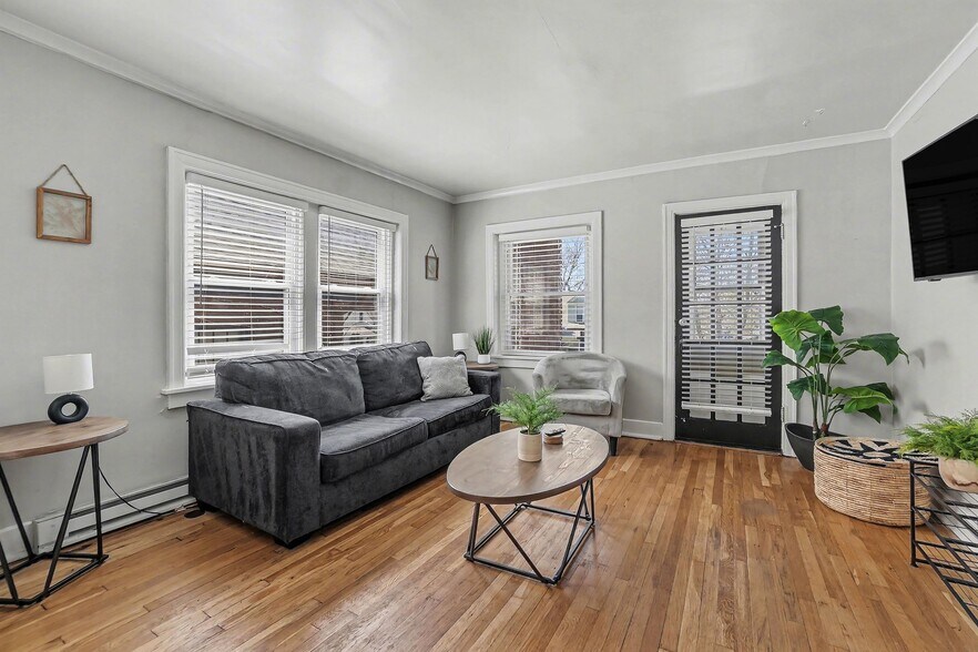 More Photos Of 4009-4015 Charlotte St, Kansas City Apartments For Sale