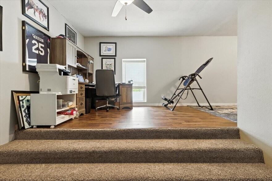 More Photos Of 501-503 Iowa Ave, Essex Storefront Retail Residential For Sale