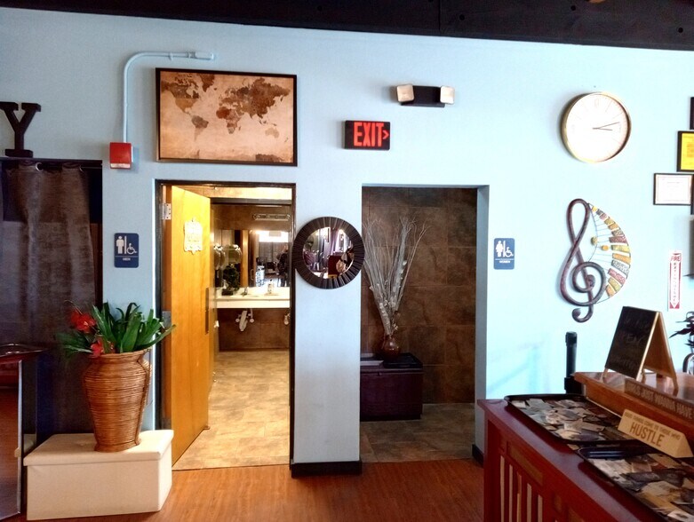 More Photos Of 65 W Fairmont Ave, Savannah Restaurant For Sale