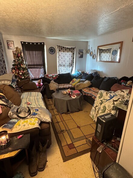 More Photos Of 509 Last Resort Ct, Cumberland Multifamily For Sale