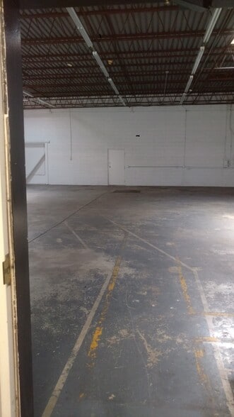 More Photos Of 201 Production Dr, Yorktown Distribution For Lease