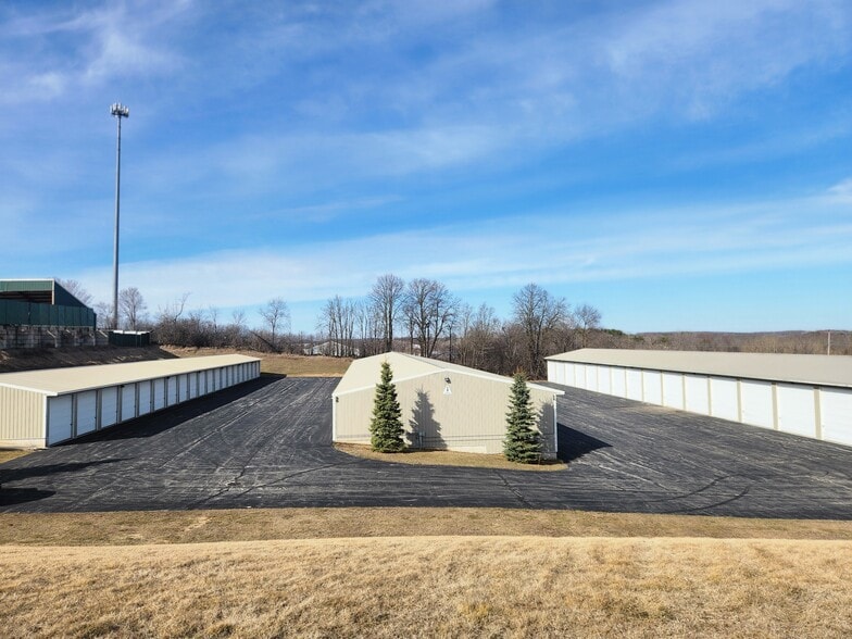 More Photos Of 7579 Friendly Dr, Kewaskum Self Storage For Sale