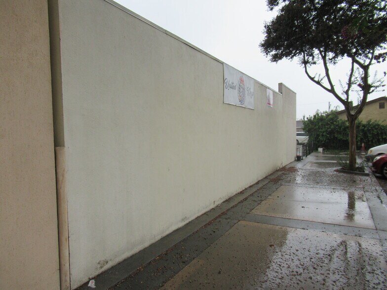 More Photos Of 9733-9737 Flower St, Bellflower Storefront For Sale