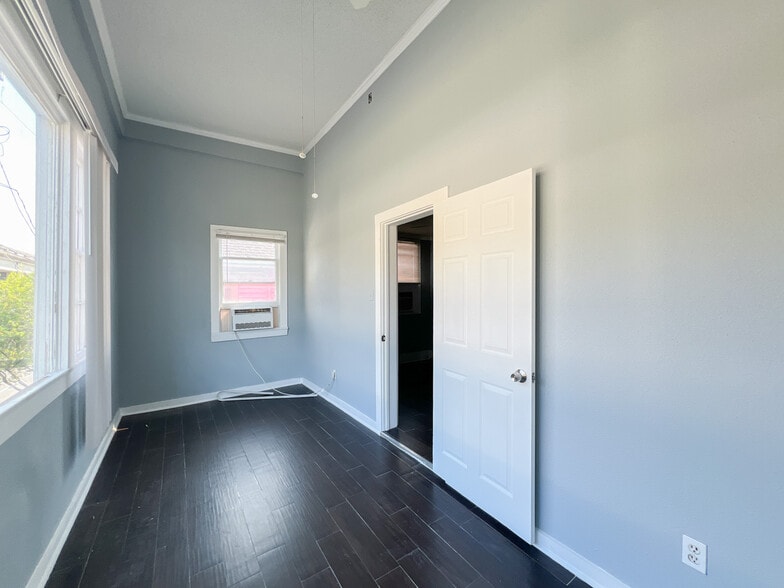 More Photos Of 1468 N Claiborne Ave, New Orleans Office Residential For Sale