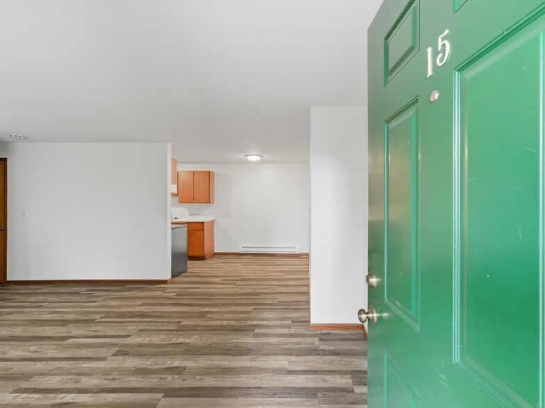 More Photos Of 2629 14th Ave W, Seattle Apartments For Sale
