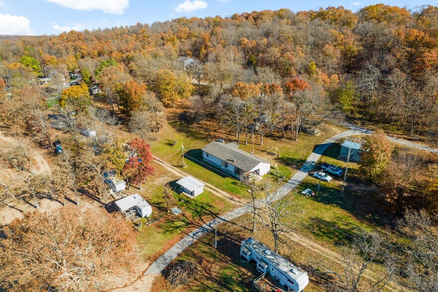 More Photos Of 53910 N Ridenour Loop, Afton Manufactured Housing Mobile Home Park For Sale