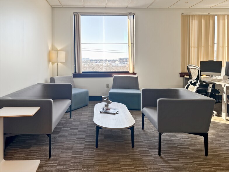 More Photos Of 9005 Overlook Blvd, Brentwood Coworking Space