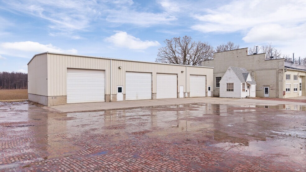 More Photos Of 1600 Toledo Rd, Norwalk Light Distribution For Lease