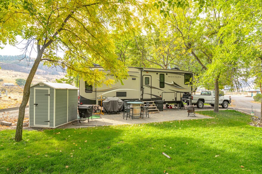 More Photos Of 44892 State Route 21 N, Wilbur Trailer Camper Park For Sale